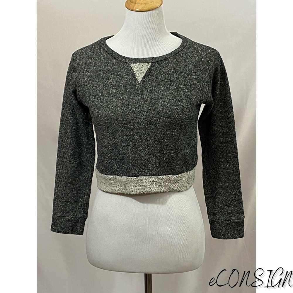 | Salt & Pepper Crop Top |